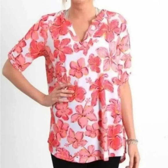 Simply Southern Women's Medium Pink Floral Tunic Top V-Neck‎ Short Sleeve Blouse - Picture 1 of 8